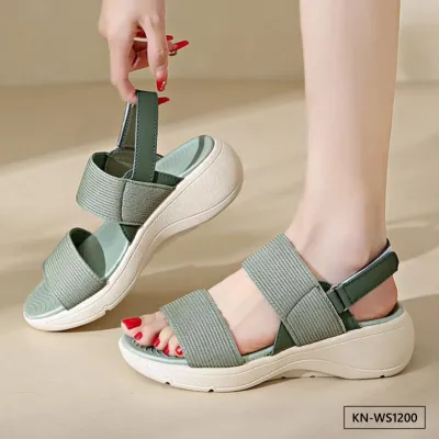 URBAN STROLL WOMEN'S SANDAL